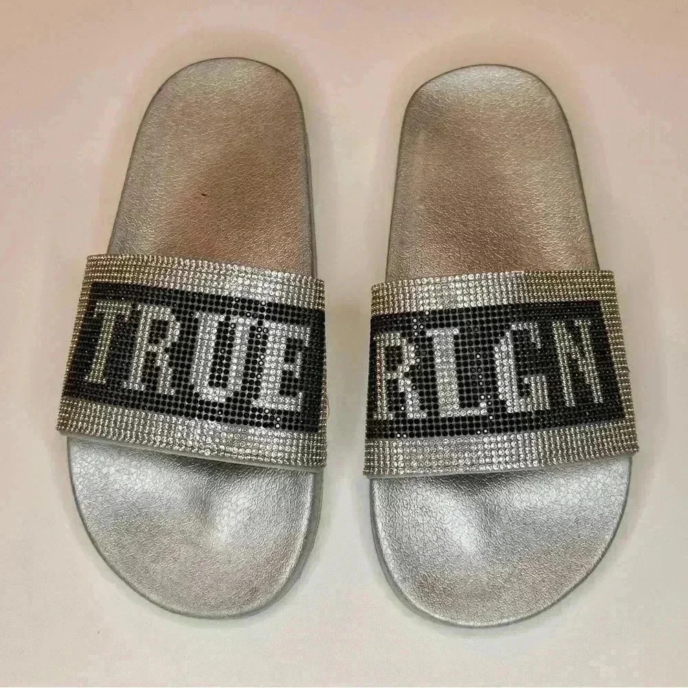 True Religion Women’s Jasmine Crystal Rhinestone Metallic  Silver Slides Size 7 - Picture 4 of 6